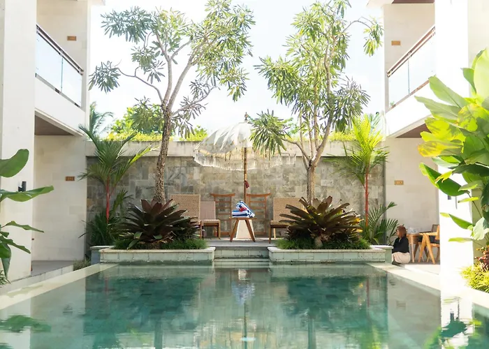 Saraswati Hotel 4*